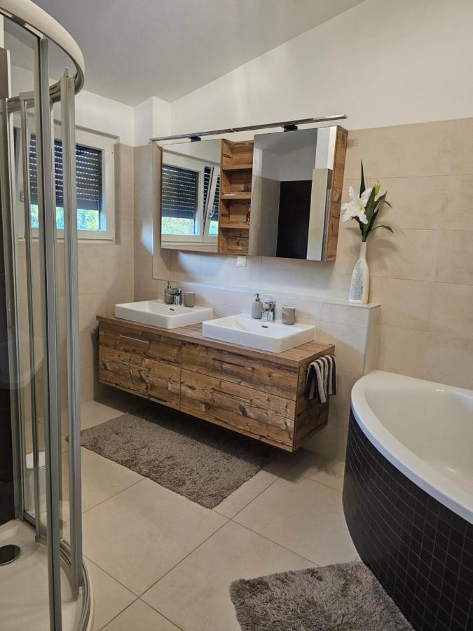 Ferienhaus Cosy & Elegant Cityhouse With Garden